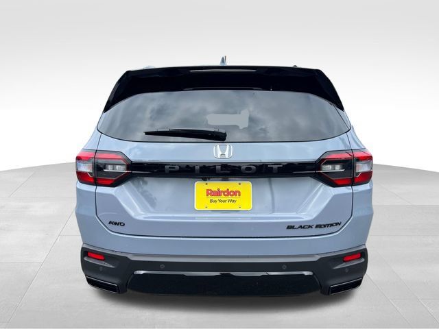 New 2026 Honda Pilot Black Edition image 7
