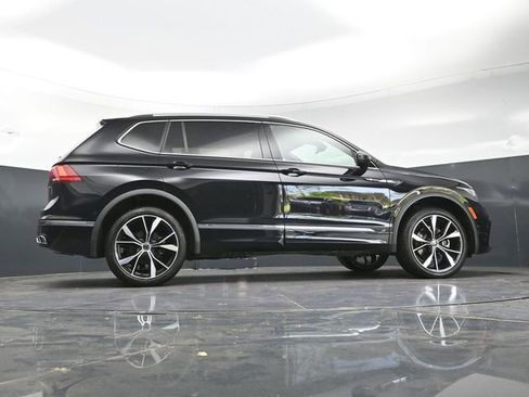 Used 2024 Volkswagen Tiguan SEL R-Line AWD/4WD image 35