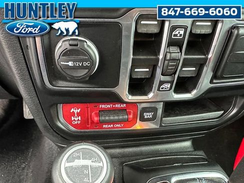 Used 2021 Jeep Wrangler Unlimited Rubicon 4xe w/ Dual Top Group AWD/4WD image 28