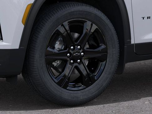 New 2027 Chevrolet Traverse LT w/ Midnight/Sport Edition FWD image 4