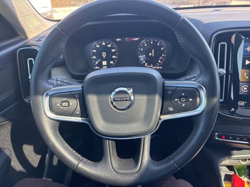 Used 2020 Volvo XC40 T5 Inscription w/ Protection Package Premier image 23