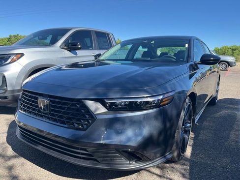 New 2026 Honda Accord SE image 2