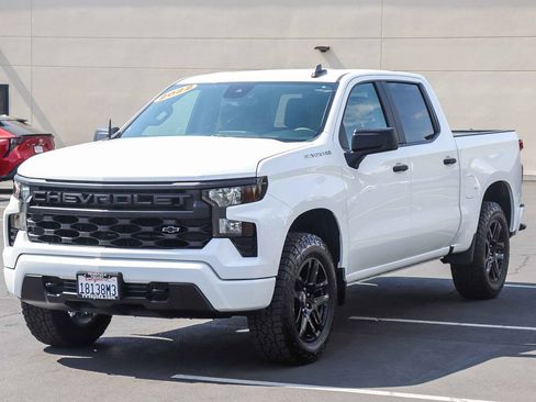 Used 2022 Chevrolet Silverado 1500 Custom RWD image 3