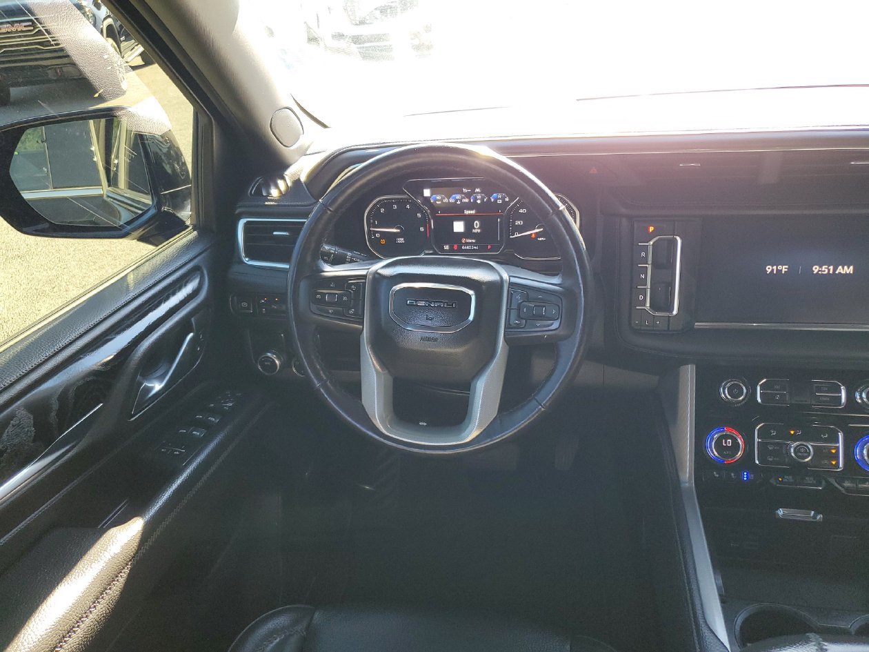 Used 2021 GMC Yukon Denali RWD image 12