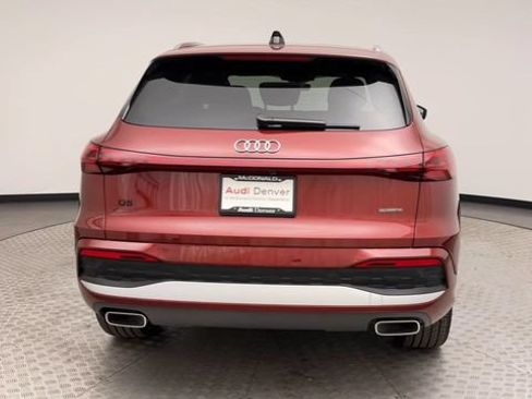 Used 2025 Audi Q5 Premium Plus w/ Premium Plus AWD/4WD image 3