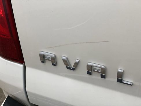 Used 2012 Chevrolet Avalanche LTZ image 39