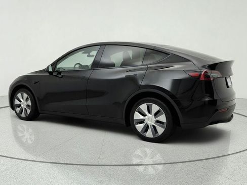 Used 2023 Tesla Model Y Long Range AWD/4WD image 7
