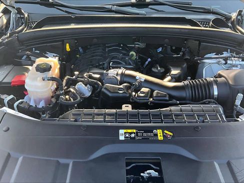 Used 2021 Jeep Grand Cherokee L Limited RWD image 34