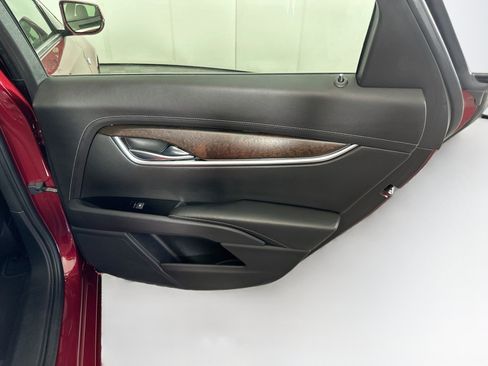 Used 2019 Cadillac XTS Luxury FWD image 31
