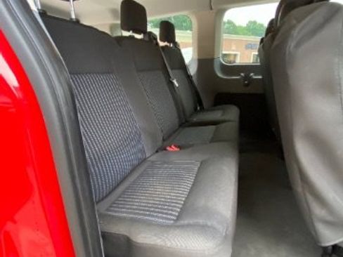 Used 2018 Ford Transit 150 XL image 15