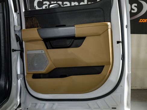 Used 2024 Ford F350 Lariat w/ FX4 Off-Road Package image 36