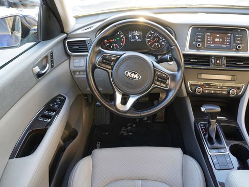 Certified 2016 Kia Optima EX image 19