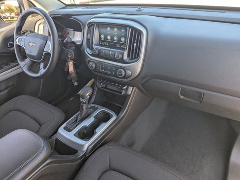 Used 2022 Chevrolet Colorado LT w/ Safety Package image 13