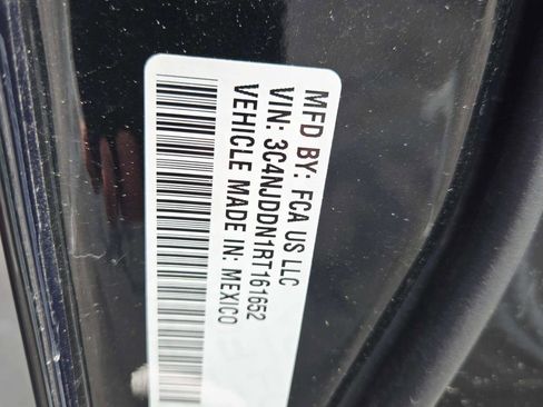 Used 2024 Jeep Compass Trailhawk AWD/4WD image 35