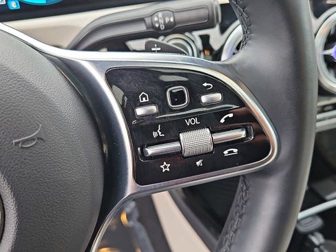 Used 2023 Mercedes-Benz CLA 250 4MATIC image 27