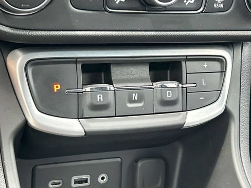 Used 2024 GMC Terrain SLE w/ Driver Convenience Package FWD image 36