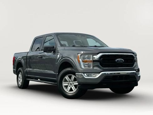 Used 2022 Ford F150 XLT w/ Equipment Group 301A Mid AWD/4WD image 11