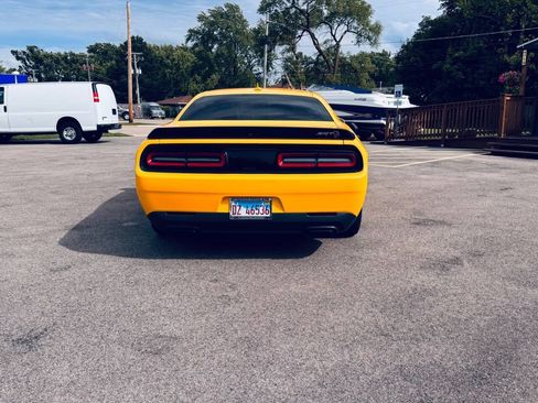 Used 2018 Dodge Challenger SRT Hellcat RWD image 7