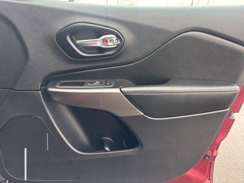 Used 2021 Jeep Cherokee Limited w/ Elite Package image 11