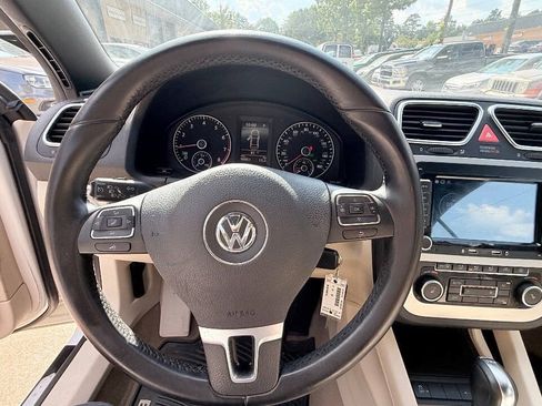 Used 2012 Volkswagen Eos Komfort FWD image 61