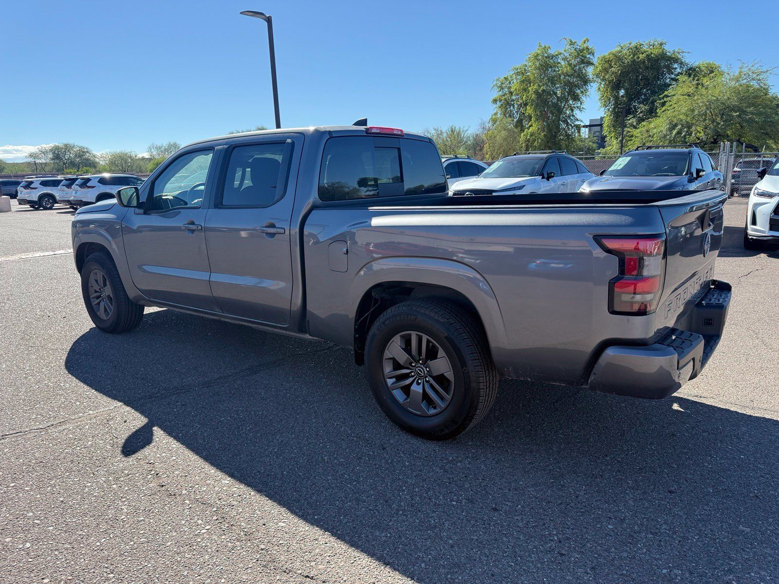 Certified 2025 Nissan Frontier SV RWD image 7