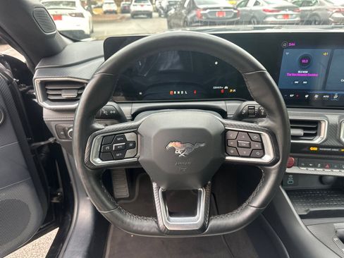 Used 2024 Ford Mustang Premium image 20