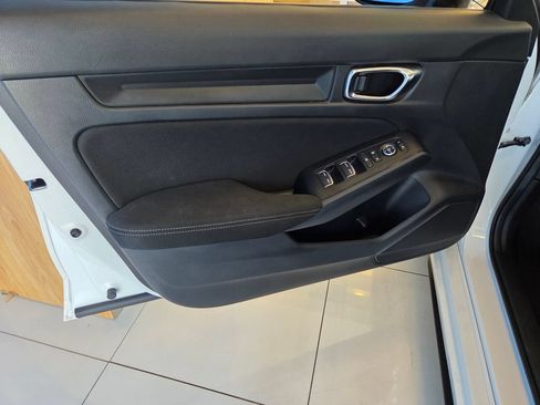 Certified 2025 Honda Civic Sport image 12
