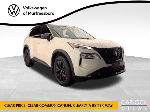 Used 2023 Nissan Rogue SV w/ SV Premium B Package FWD image 3
