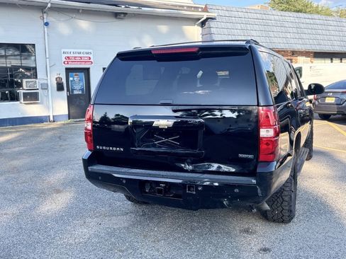Used 2011 Chevrolet Suburban LT AWD/4WD image 7