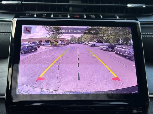 New 2025 Jeep Grand Cherokee Limited w/ Black Appearance Package image 21