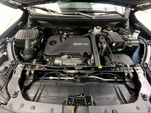 Used 2022 GMC Terrain SLE w/ Driver Convenience Package image 28