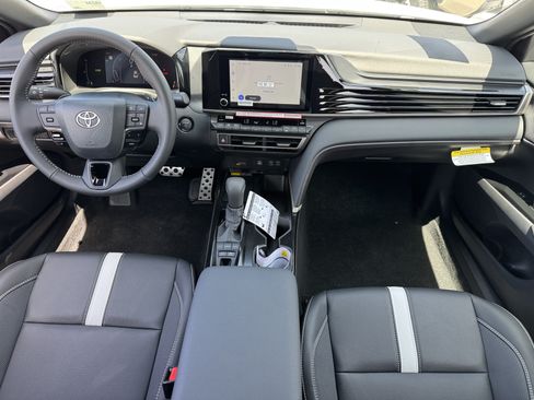 New 2026 Toyota Camry SE FWD image 4