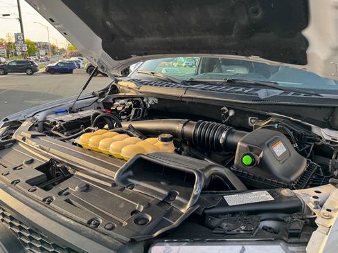 Used 2018 Ford F150 Platinum w/ Equipment Group 701A Luxury image 45