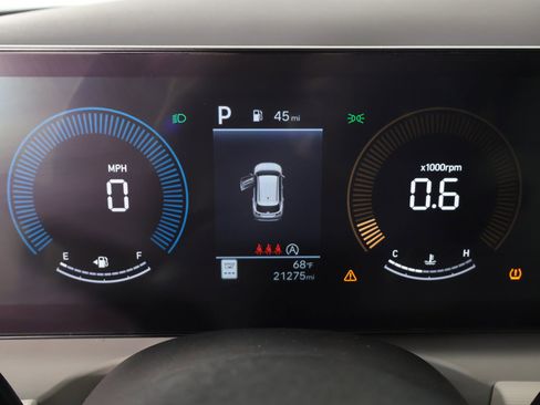 Used 2025 Hyundai Tucson SEL FWD image 4