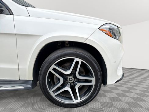 Used 2017 Mercedes-Benz GLS 550 4MATIC w/ Night Package image 31
