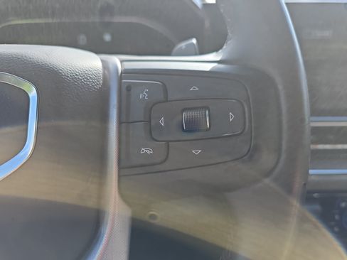 Used 2023 GMC Sierra 1500 SLT w/ SLT Premium Plus Package AWD/4WD image 18