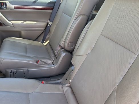 Used 2019 Lexus GX 460 Premium image 14