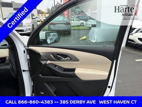 Used 2023 Chevrolet Traverse Premier AWD/4WD image 31