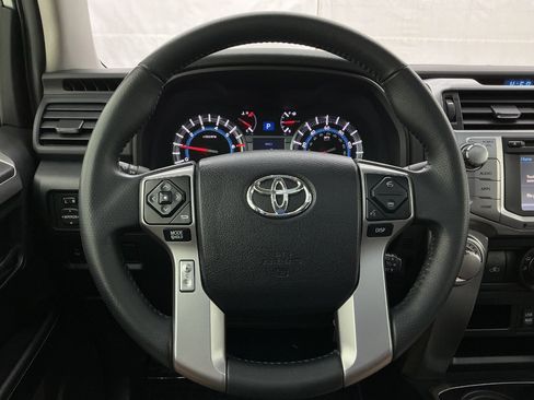 Used 2016 Toyota 4Runner SR5 Premium AWD/4WD image 31