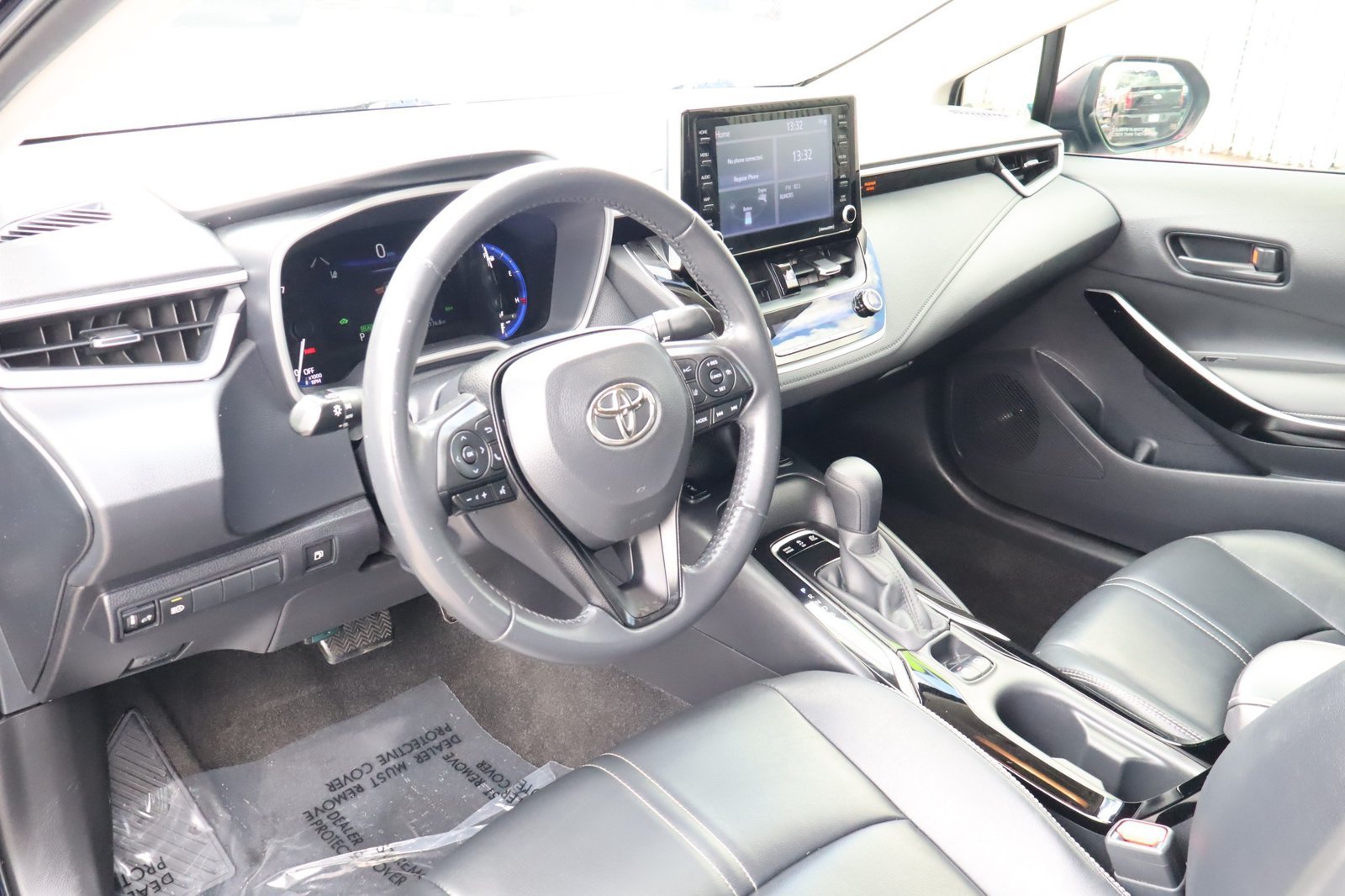 Used 2022 Toyota Corolla LE w/ Premium Interior Package FWD image 17