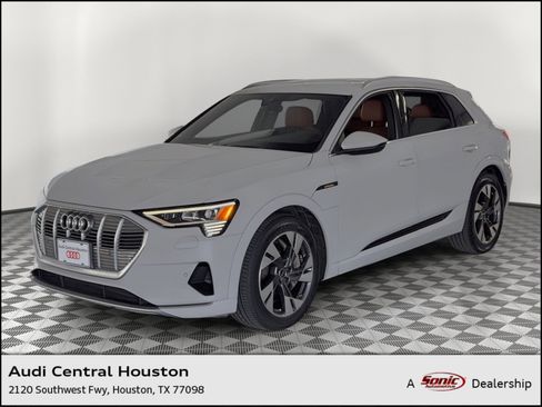Used 2022 Audi e-tron Premium image 1