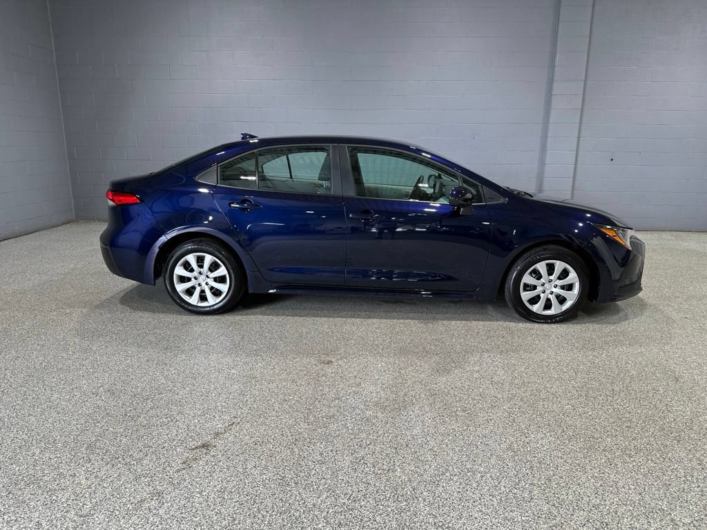 New 2026 Toyota Corolla LE FWD image 2