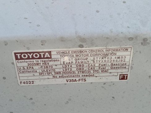 Used 2025 Toyota Sequoia Platinum w/ TRD Off-Road Package AWD/4WD image 13
