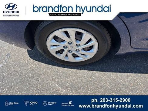 Used 2019 Hyundai Elantra SE FWD image 34