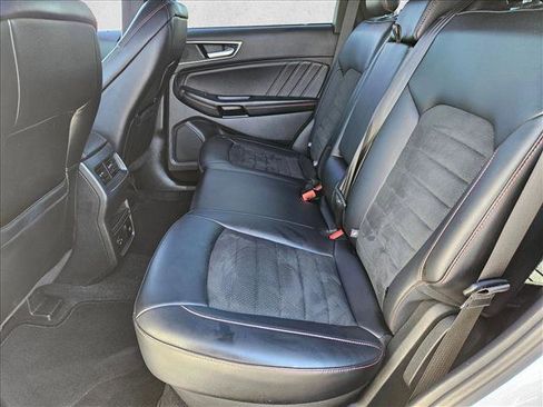 Used 2022 Ford Edge ST-Line w/ Class II Trailer Tow Package image 18