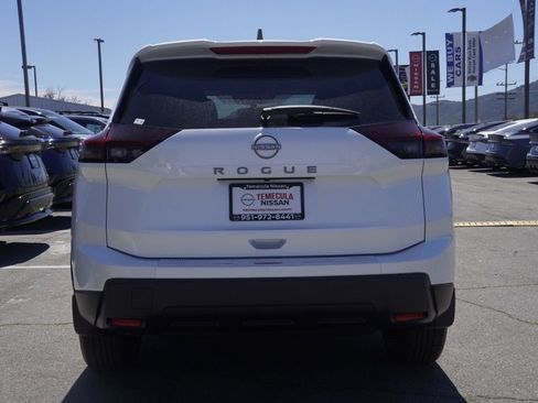 New 2026 Nissan Rogue SV FWD image 5