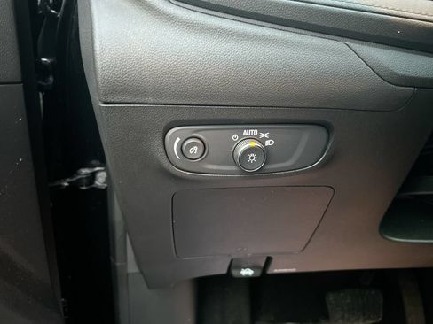 Used 2024 Buick Encore GX Preferred FWD image 21