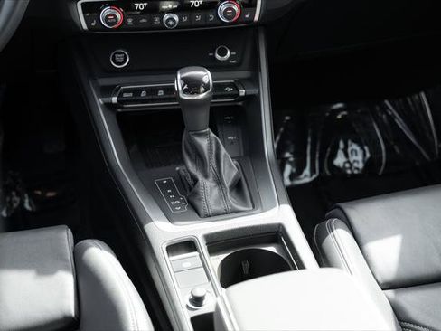 Certified 2025 Audi Q3 2.0T Premium w/ Convenience Package AWD/4WD image 11