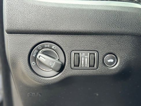 Used 2022 Chrysler 300 Touring L w/ Popular Equipment Group image 20