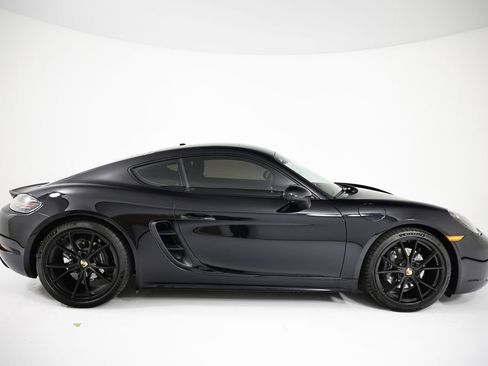 Certified 2025 Porsche 718 Cayman RWD image 8